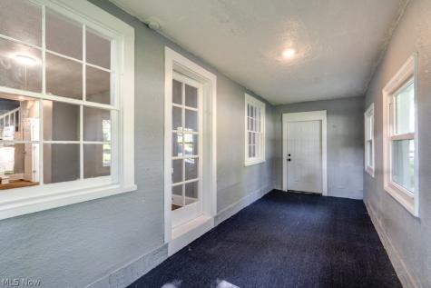 1886 Hillside Terrace Akron OH 44305