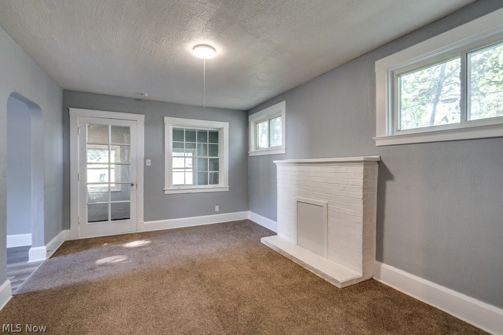 1886 Hillside Terrace Akron OH 44305