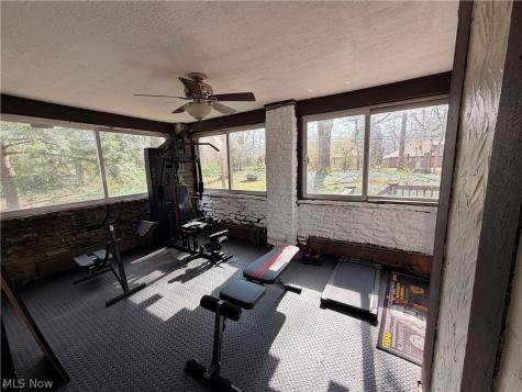 554 Greenvale Road South Euclid OH 44121
