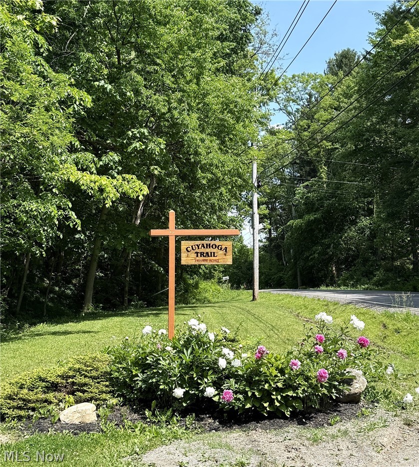 13702 Cuyahoga Trail Novelty OH 44072