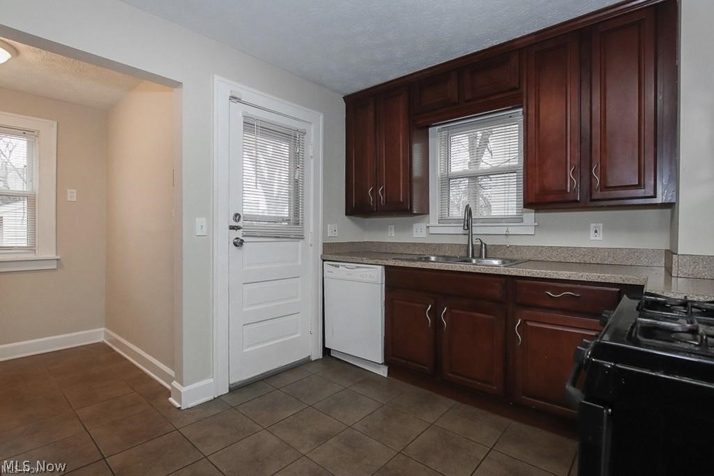 3780 Lowell Road Cleveland Heights OH 44121