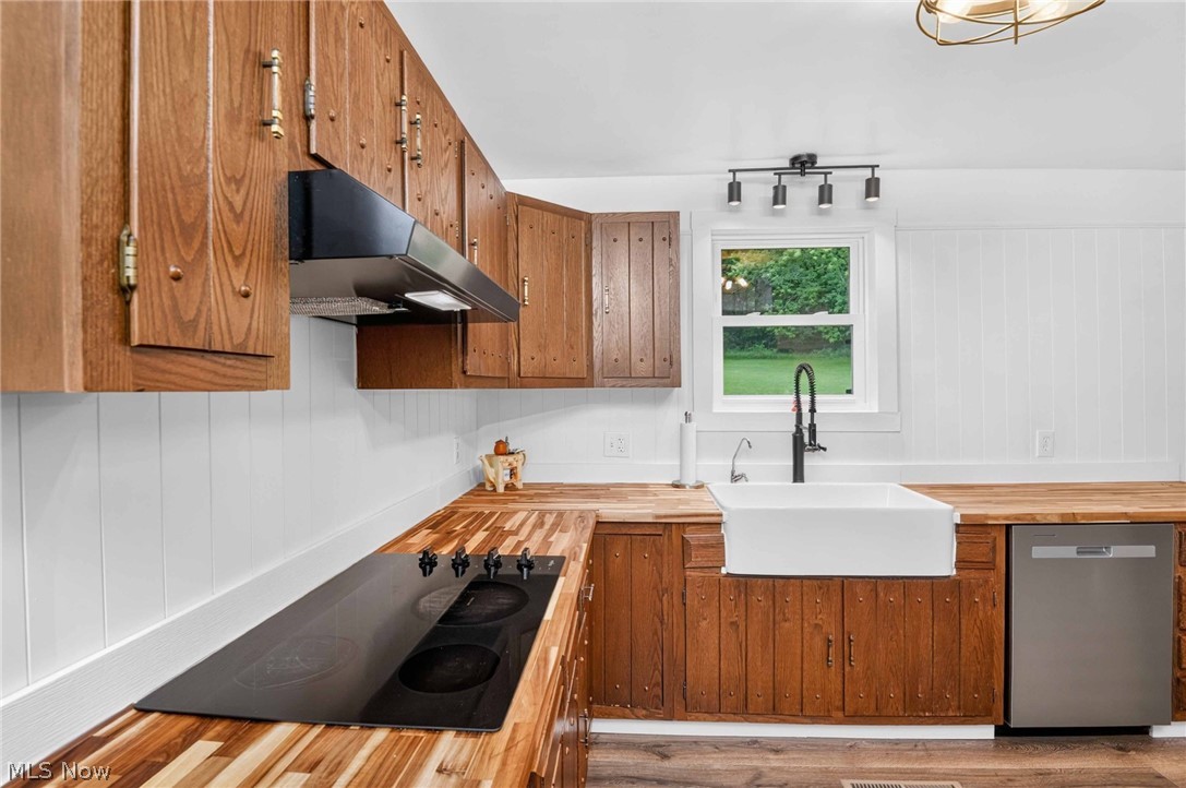 8991 Randel Road Hanoverton OH 44423