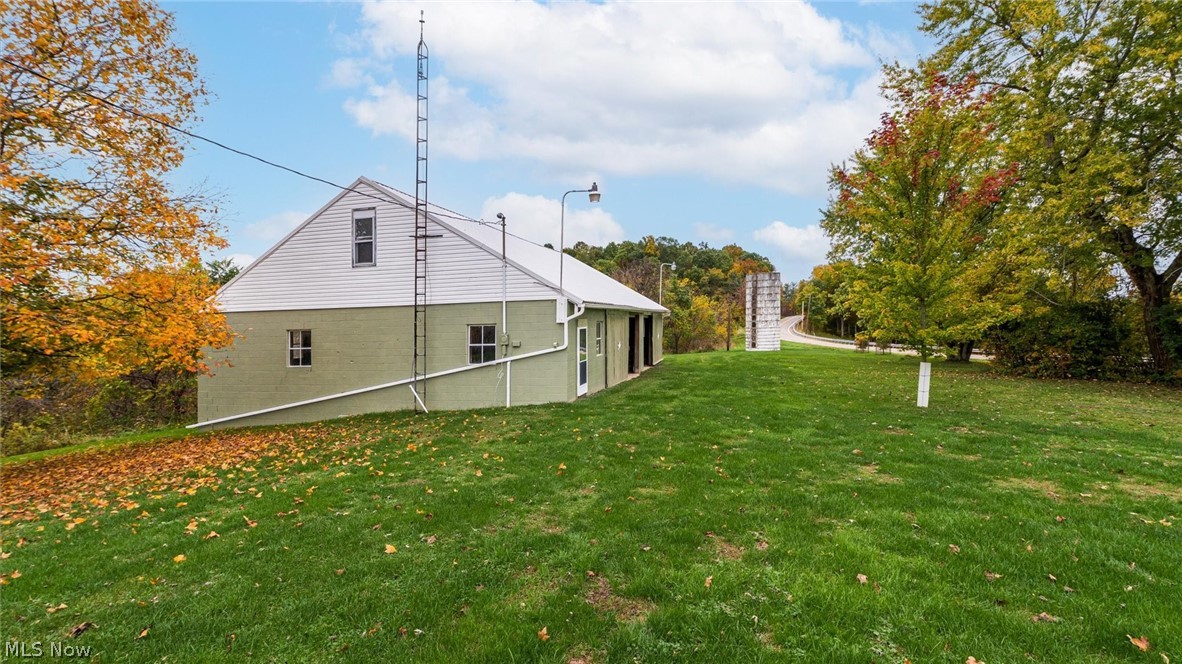 5975 Cambridge Road New Concord OH 43762