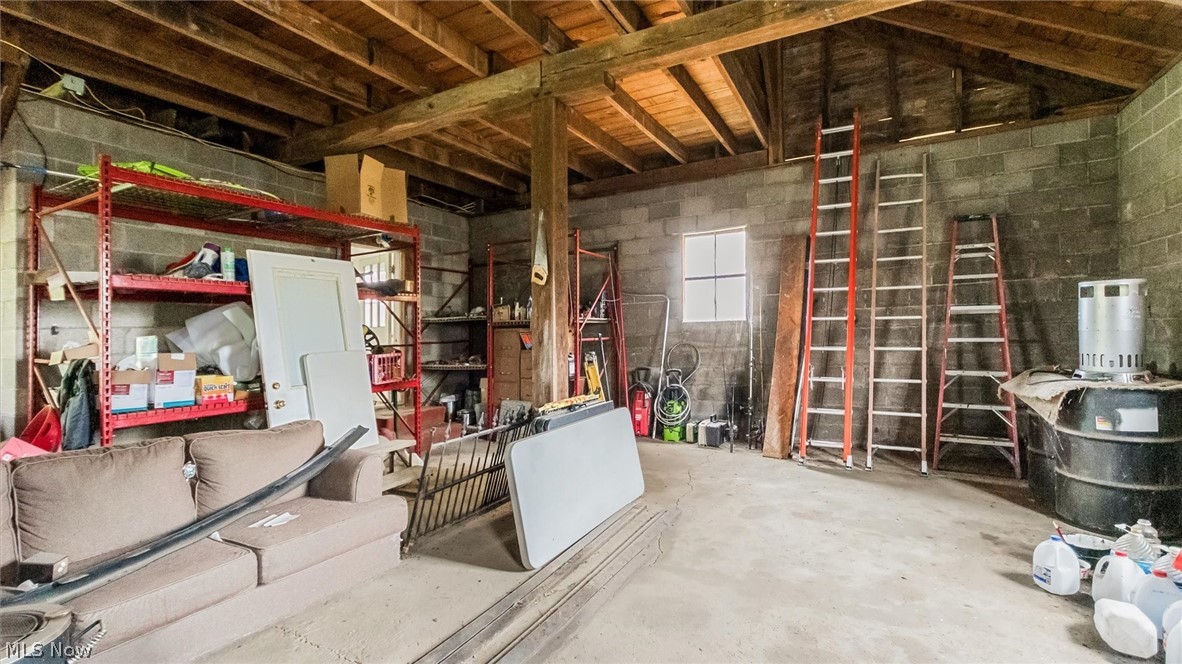 5975 Cambridge Road New Concord OH 43762