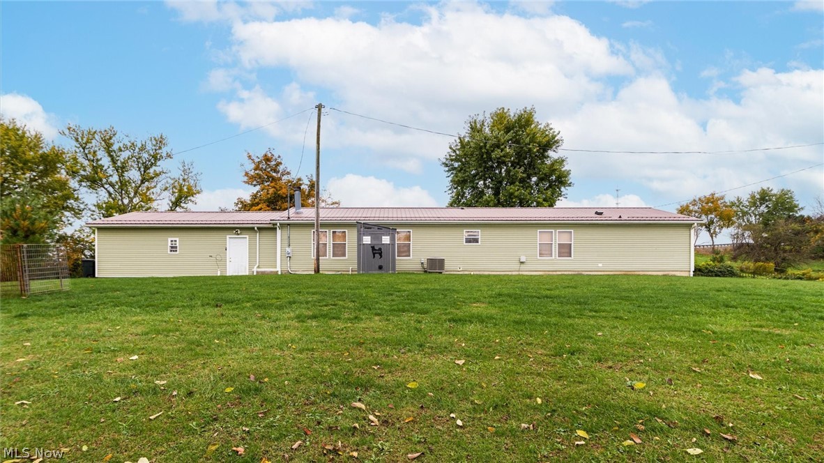 5975 Cambridge Road New Concord OH 43762