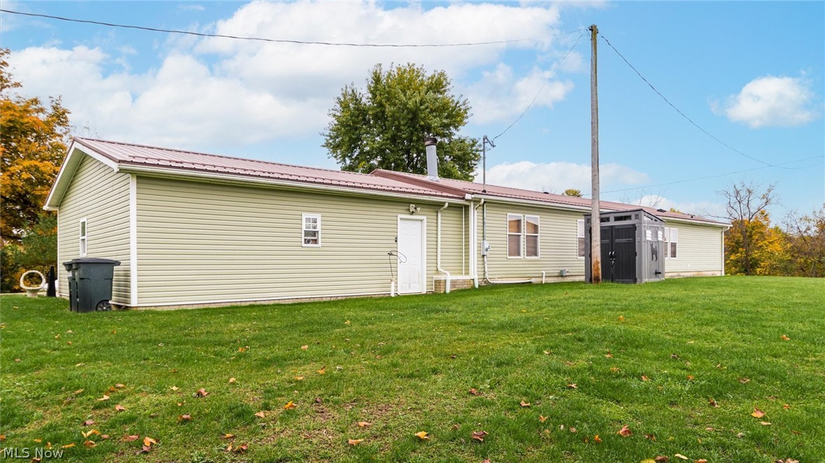 5975 Cambridge Road New Concord OH 43762