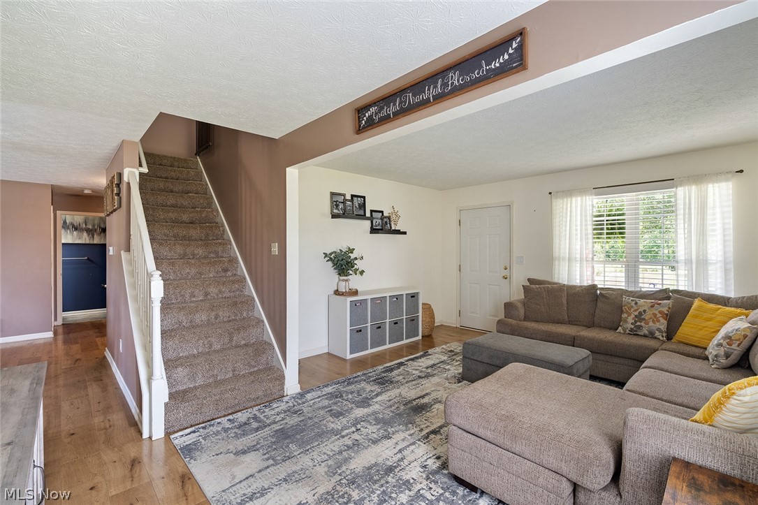 213 Potters Circle Girard OH 44420
