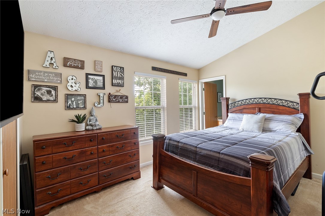 213 Potters Circle Girard OH 44420