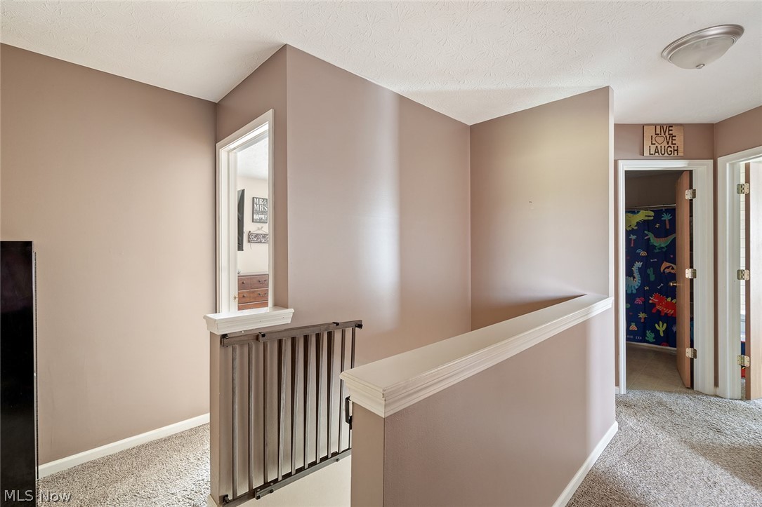 213 Potters Circle Girard OH 44420