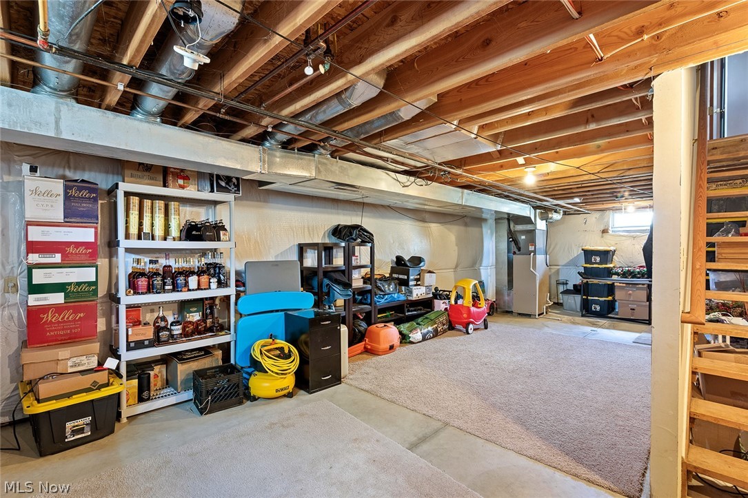 213 Potters Circle Girard OH 44420