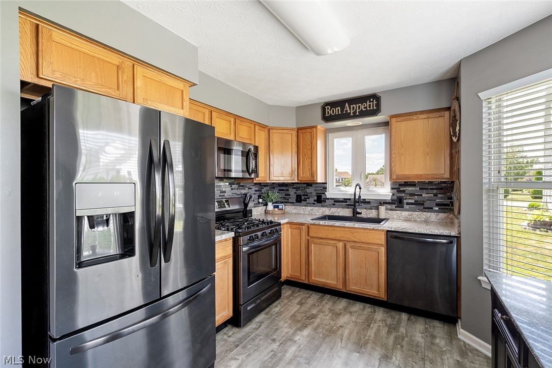 213 Potters Circle Girard OH 44420