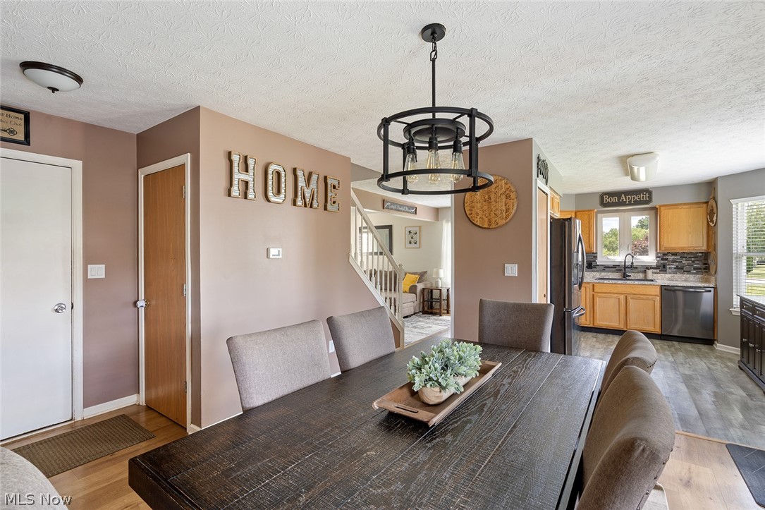 213 Potters Circle Girard OH 44420