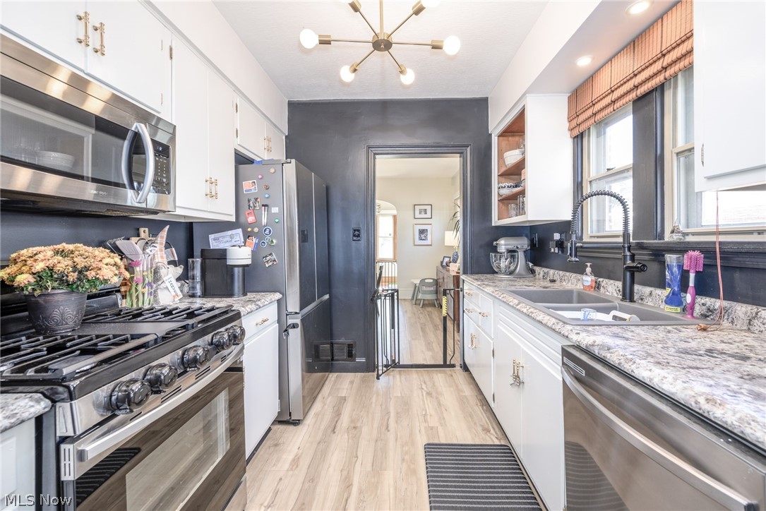 339 E Ford Avenue Barberton OH 44203