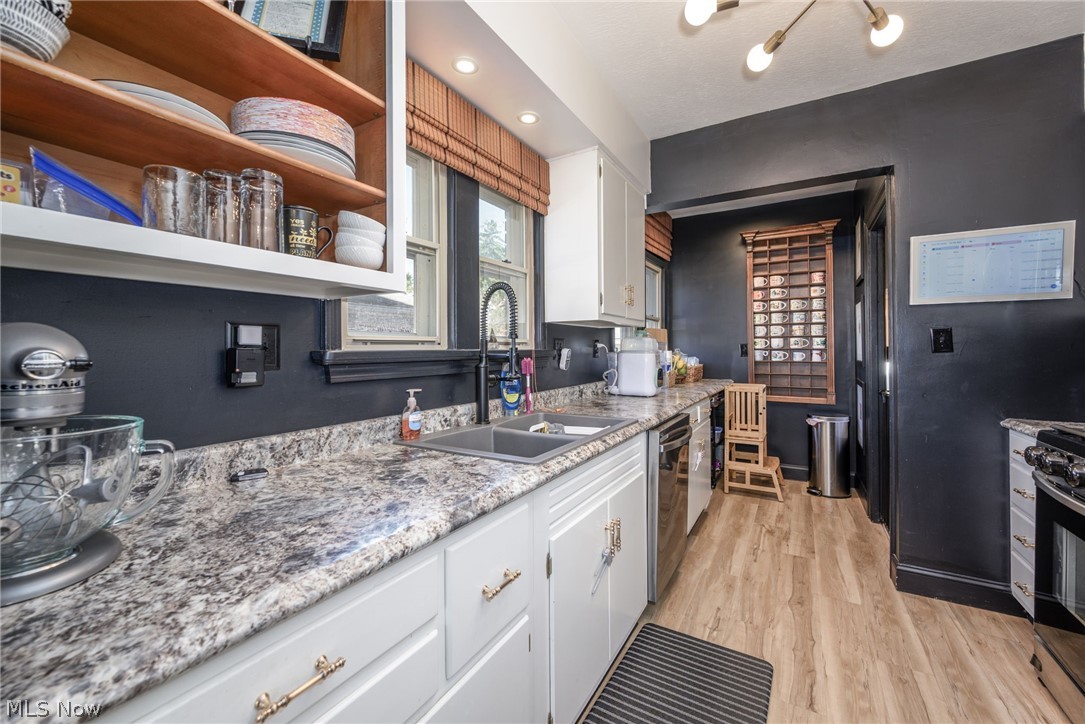339 E Ford Avenue Barberton OH 44203