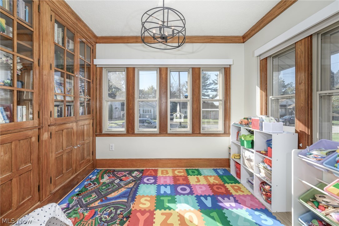 339 E Ford Avenue Barberton OH 44203