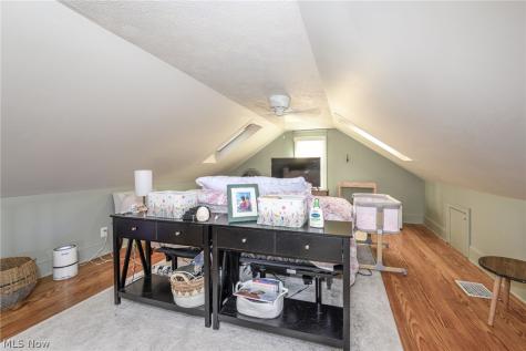 339 E Ford Avenue Barberton OH 44203