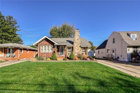339 E Ford Avenue Barberton OH 44203