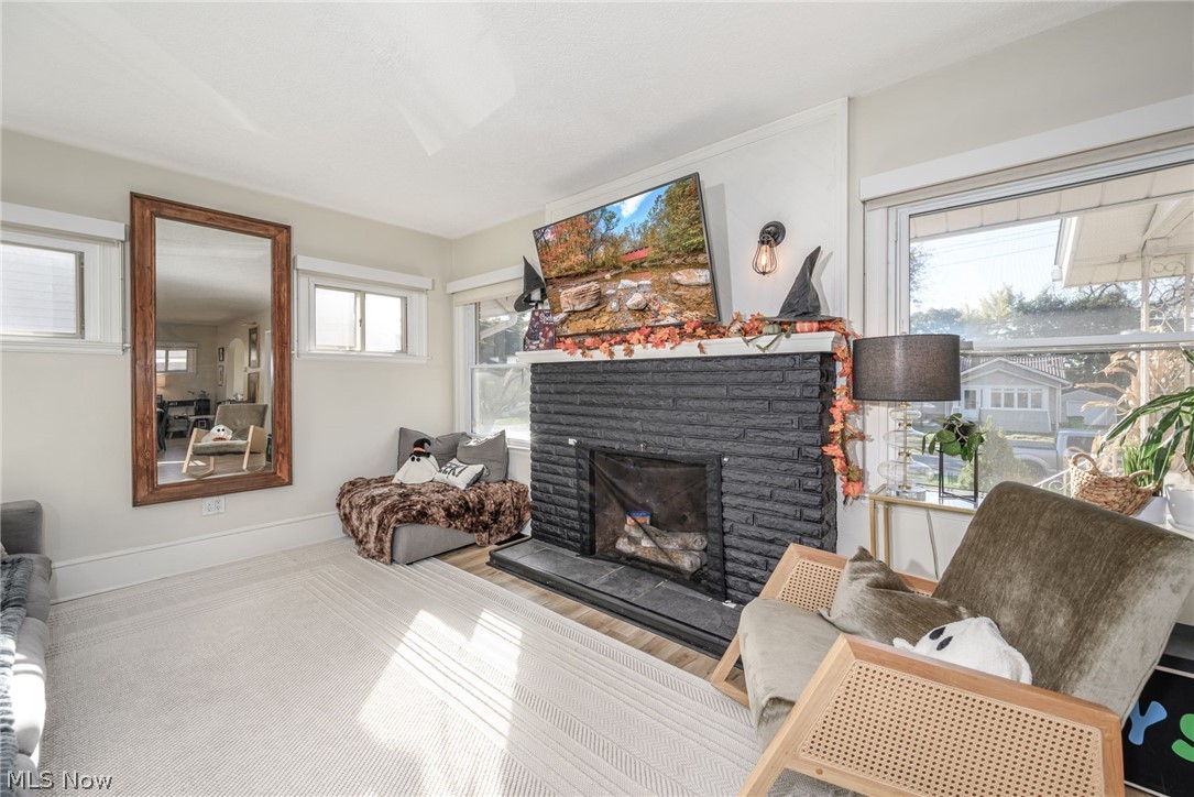 339 E Ford Avenue Barberton OH 44203