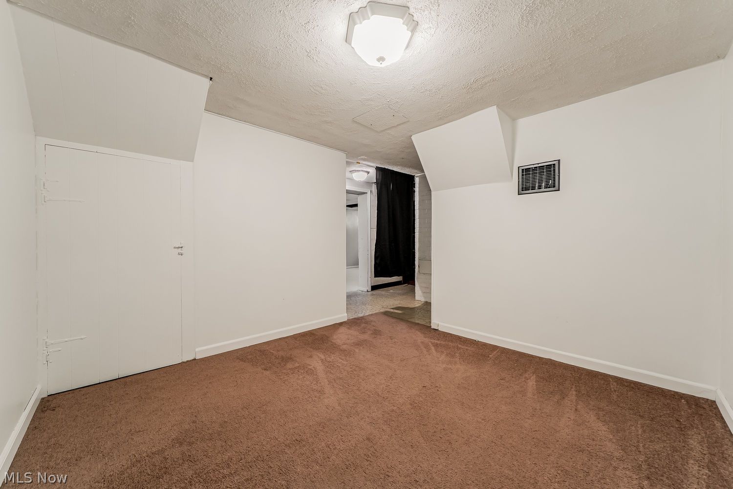 9408 Orchard Avenue Brooklyn OH 44144