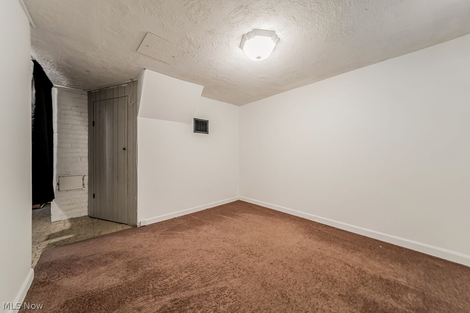 9408 Orchard Avenue Brooklyn OH 44144