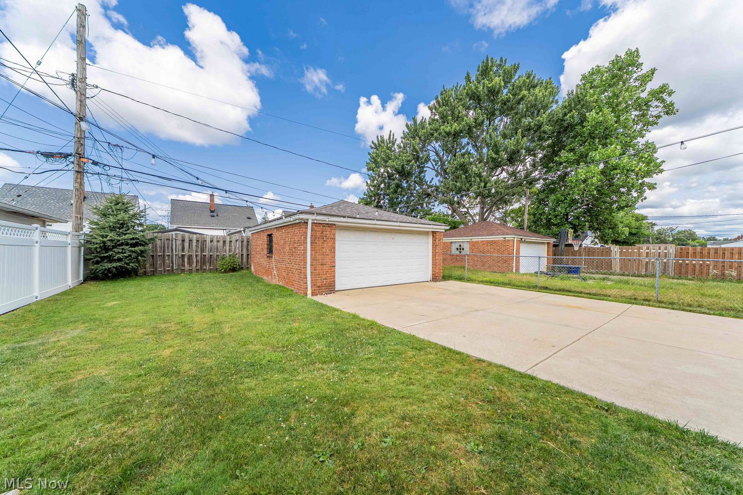 9408 Orchard Avenue Brooklyn OH 44144