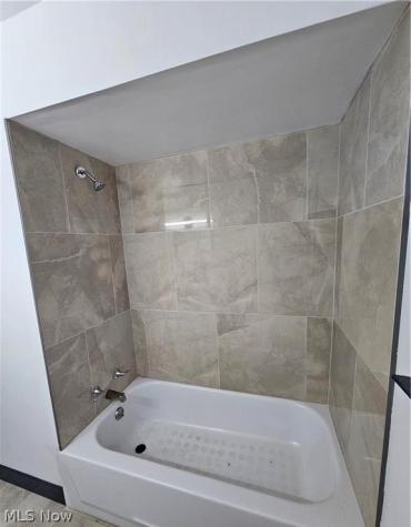 4063 E 148th Street Cleveland OH 44128