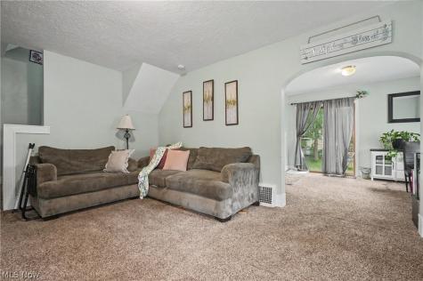 811 E Crosier Street Akron OH 44306