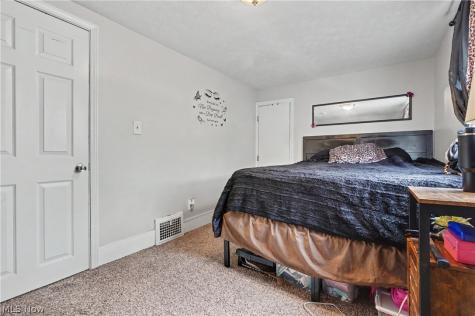 811 E Crosier Street Akron OH 44306