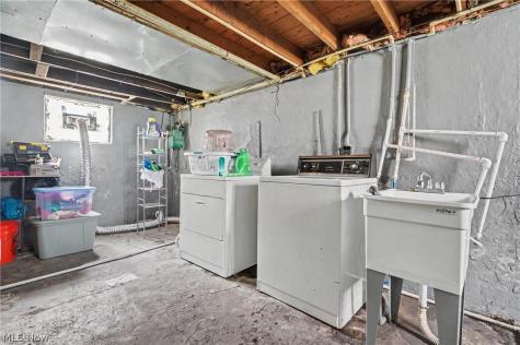 811 E Crosier Street Akron OH 44306
