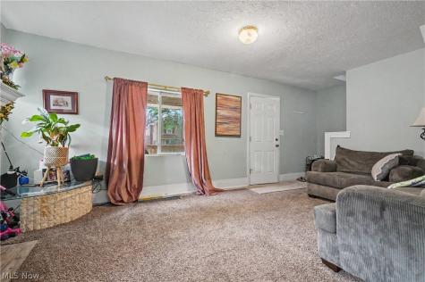 811 E Crosier Street Akron OH 44306