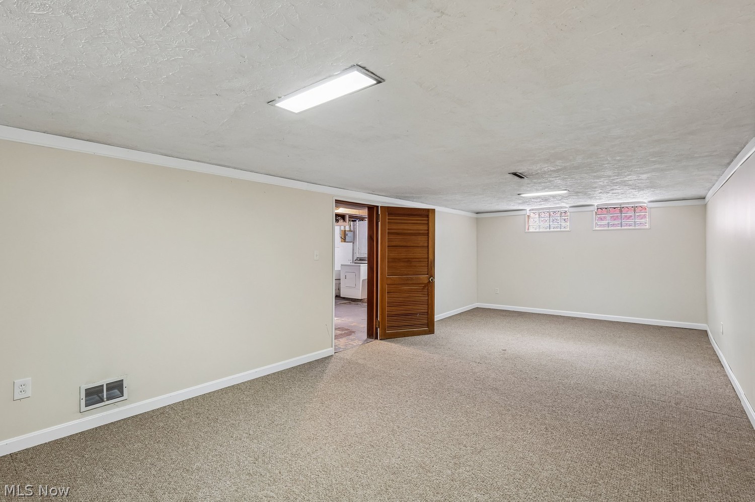 24023 E Oakland Road Bay Village OH 44140