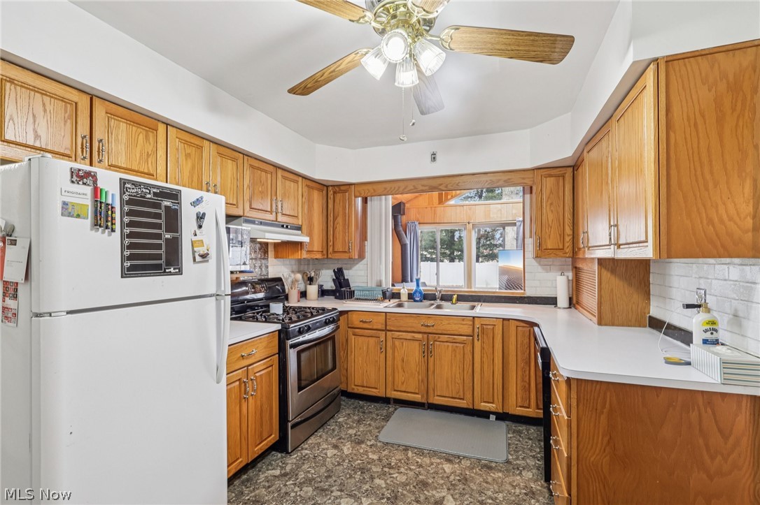 1682 Arthur Drive NW Warren OH 44485