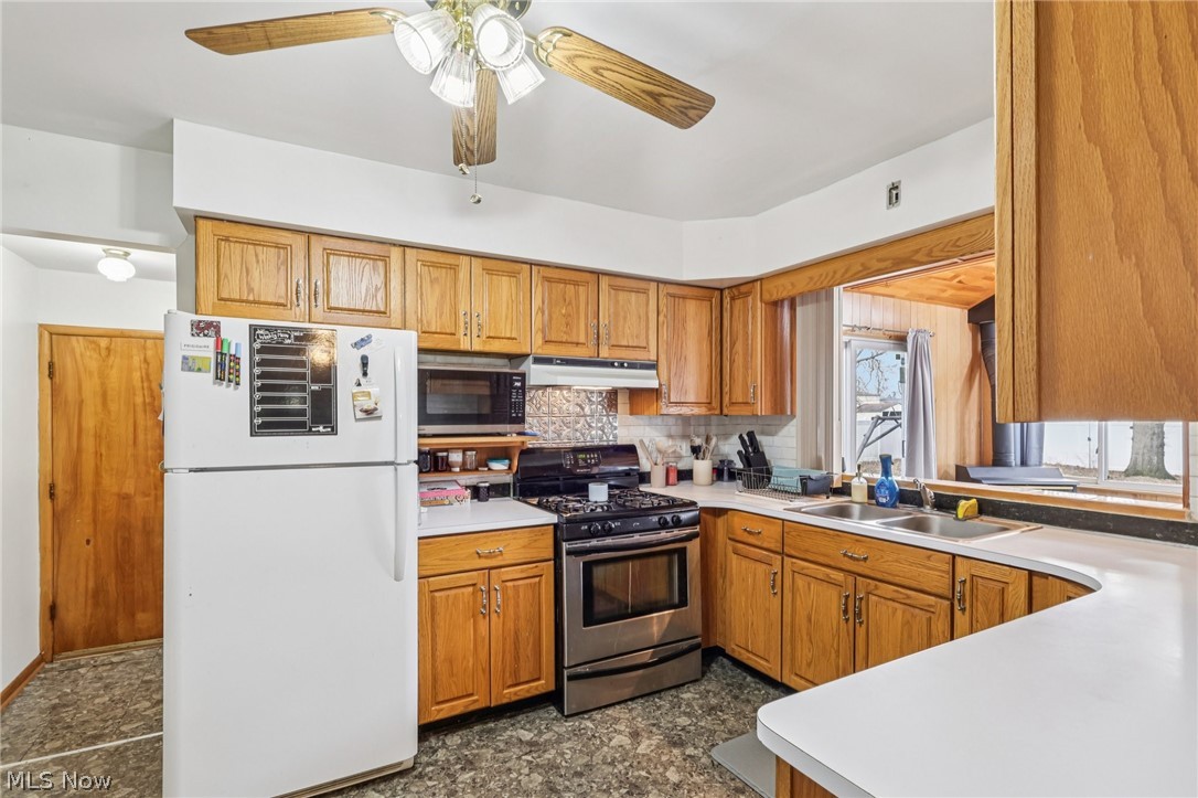 1682 Arthur Drive NW Warren OH 44485