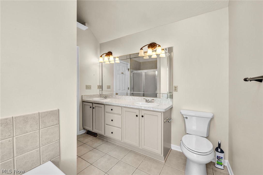 3795 Heathery Circle Medina OH 44256