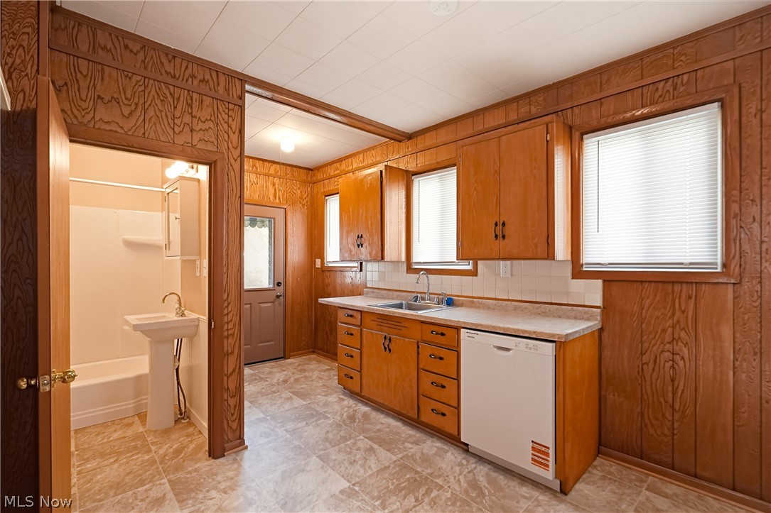 1919 12th Street SW Canton OH 44706