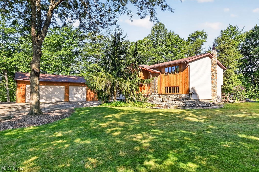 17506 Leggett Road Montville OH 44064