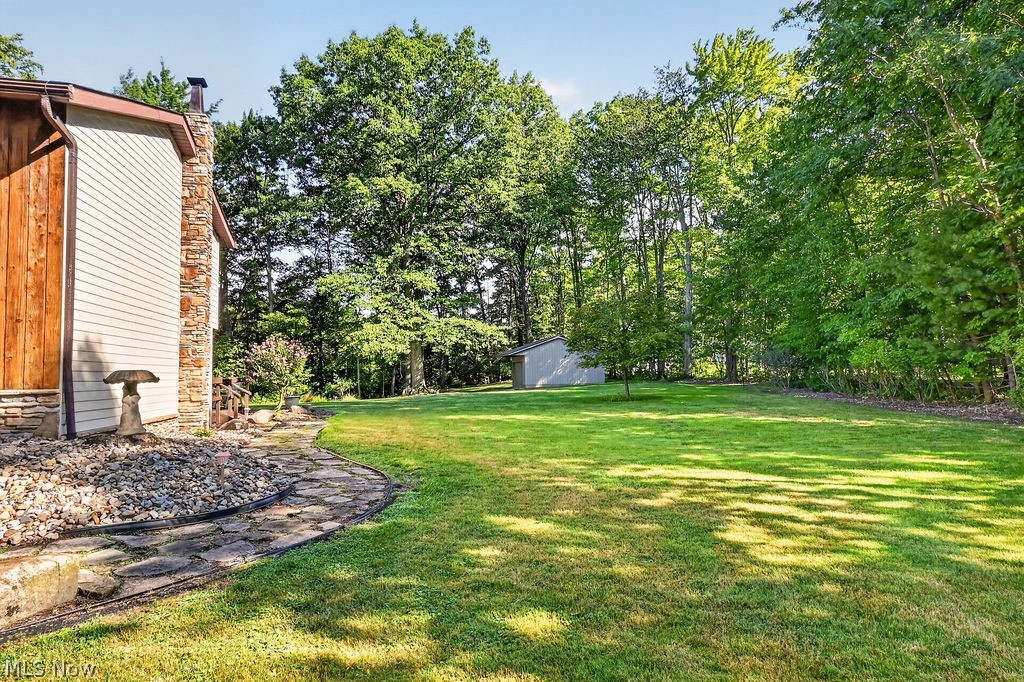 17506 Leggett Road Montville OH 44064