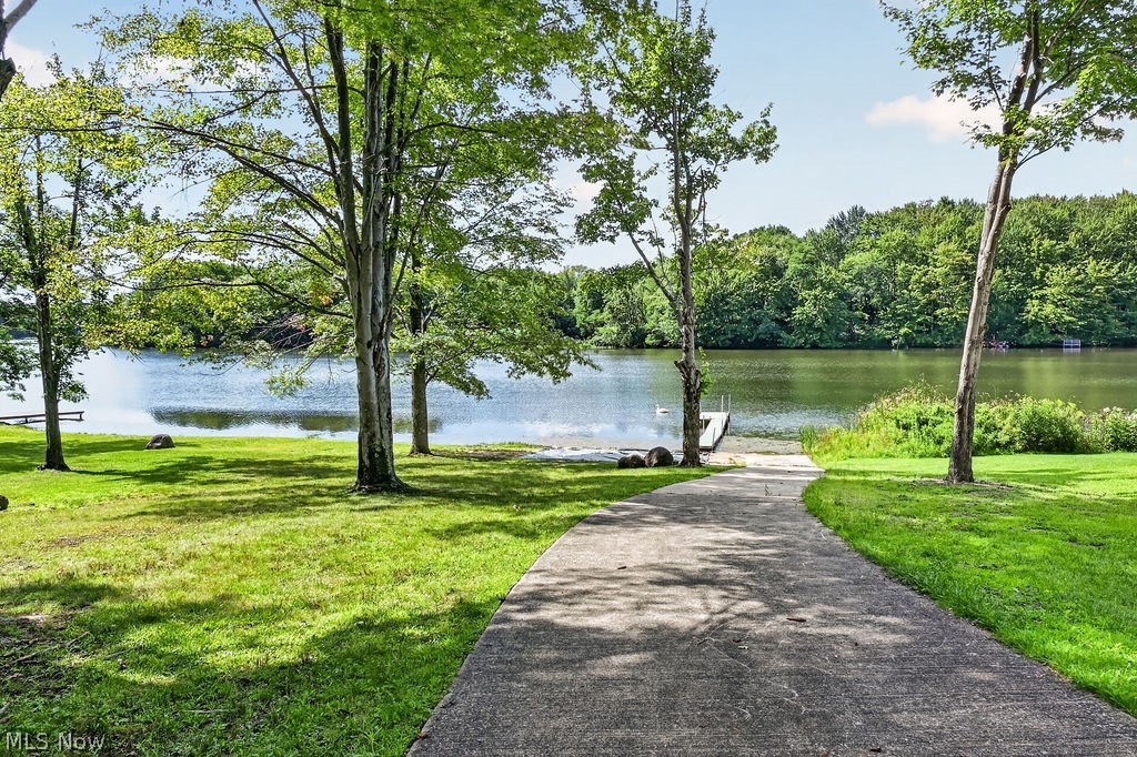 17506 Leggett Road Montville OH 44064
