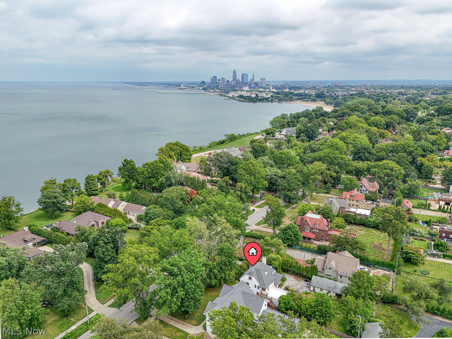 10707 Edgewater Drive Cleveland OH 44102