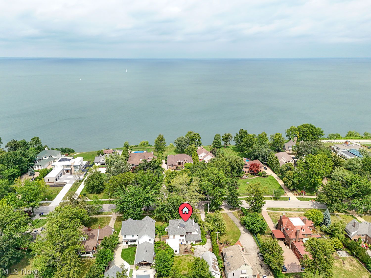 10707 Edgewater Drive Cleveland OH 44102