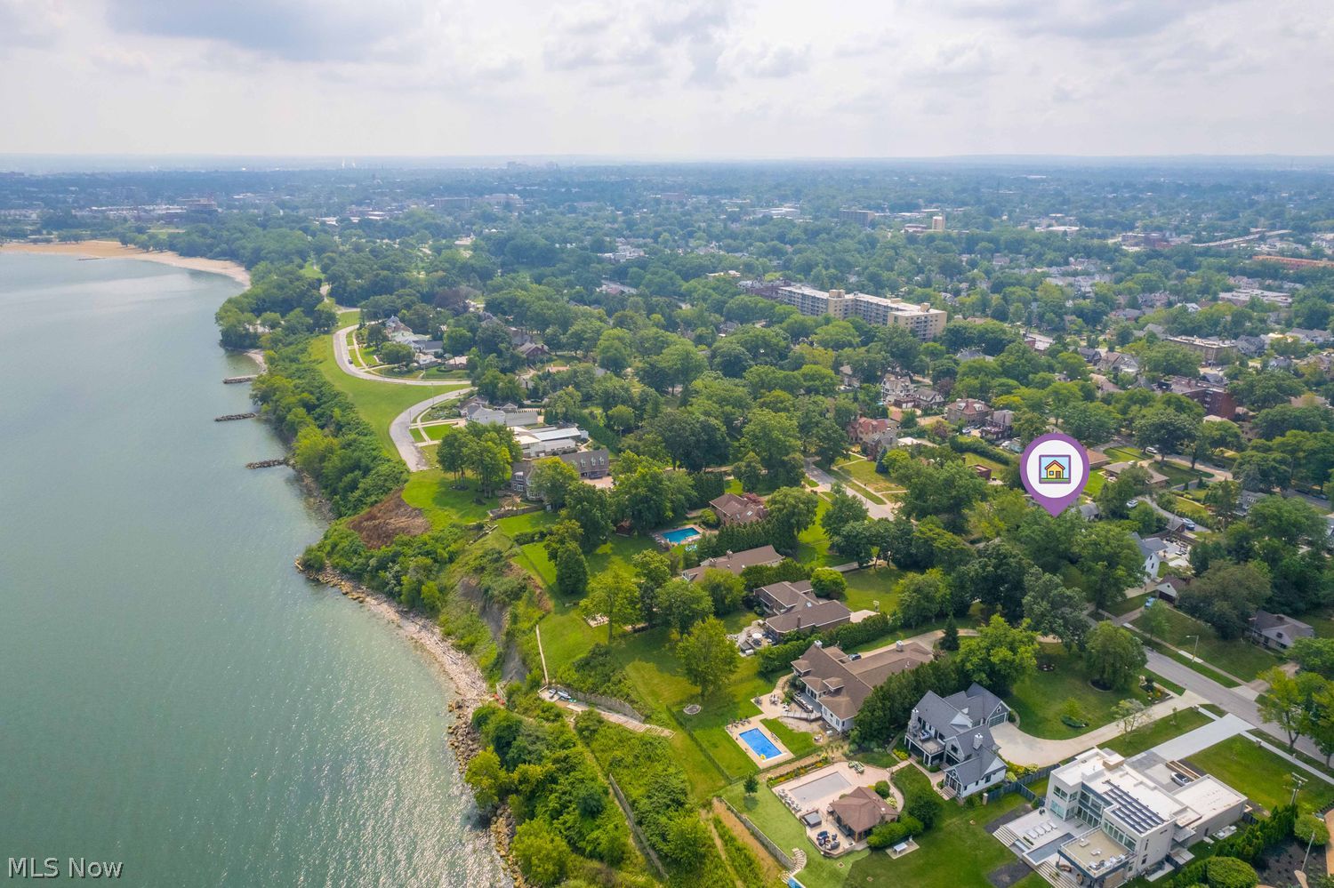 10707 Edgewater Drive Cleveland OH 44102