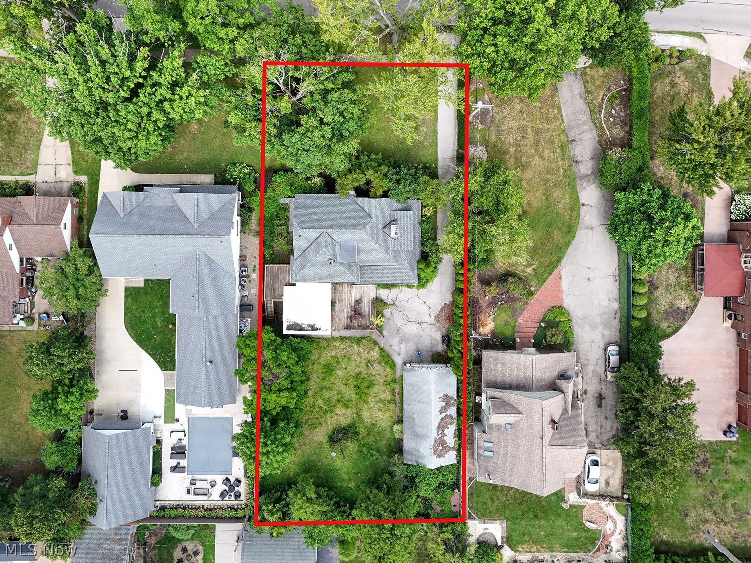 10707 Edgewater Drive Cleveland OH 44102