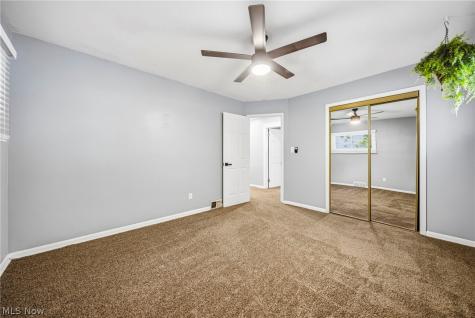 1976 Beverly Hills Drive Richmond Heights OH 44143