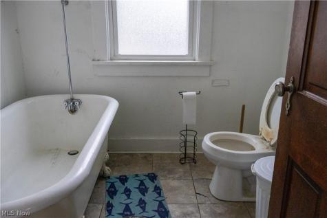 304 Wooster Street Lodi OH 44254