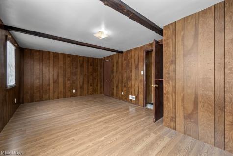 12809 Mcgowan Avenue Cleveland OH 44135