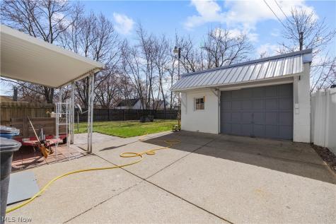 12809 Mcgowan Avenue Cleveland OH 44135