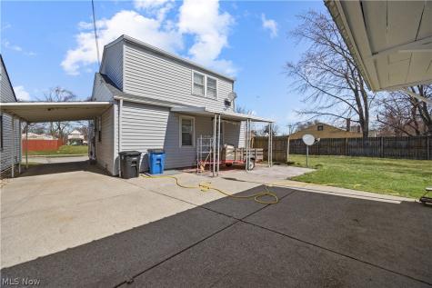 12809 Mcgowan Avenue Cleveland OH 44135