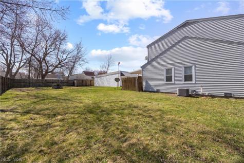 12809 Mcgowan Avenue Cleveland OH 44135