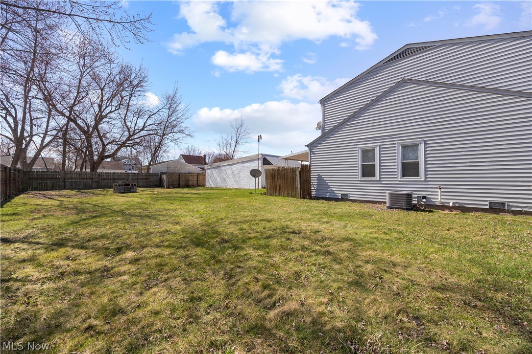 12809 Mcgowan Avenue Cleveland OH 44135