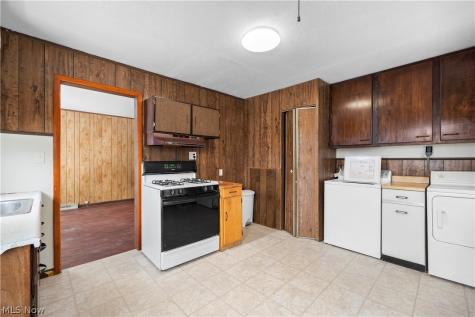 12809 Mcgowan Avenue Cleveland OH 44135